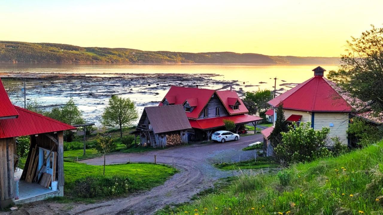 La Vieille Ferme, Ecogite Saint-Fulgence Экстерьер фото